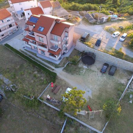 Apartmani Danijela Tomicic Lopar Eksteriør billede
