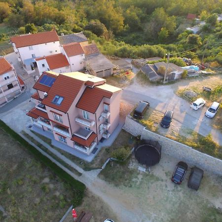 Apartmani Danijela Tomicic Lopar Eksteriør billede